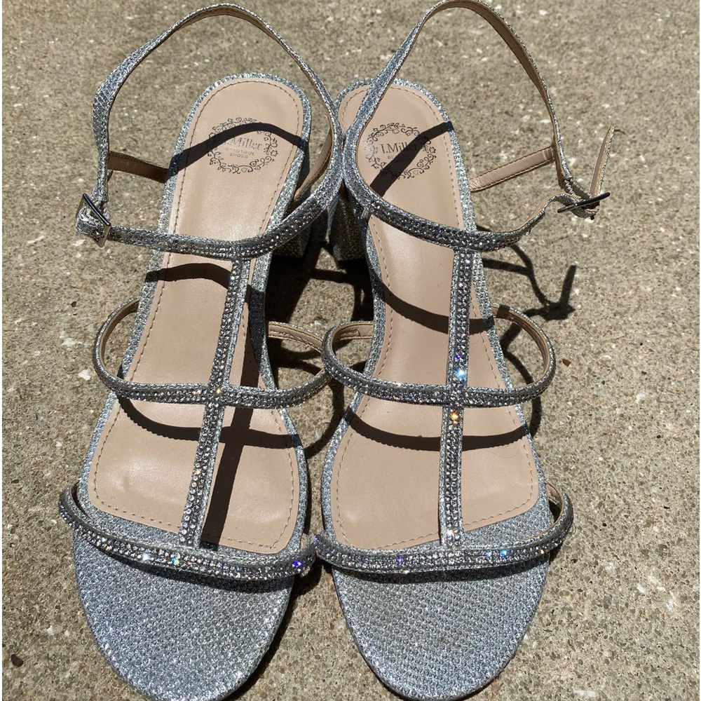 I.MILLER BEAUTIFUL STRAPPY SANDALS